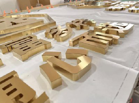 勉县拉丝不锈钢字的特点。