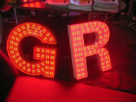 勉县LED发光字常见的安装误区。